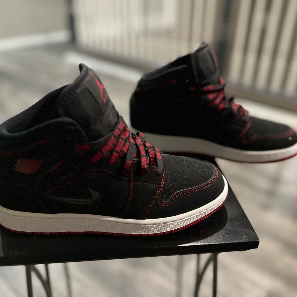 Jordan 1 Come Fly